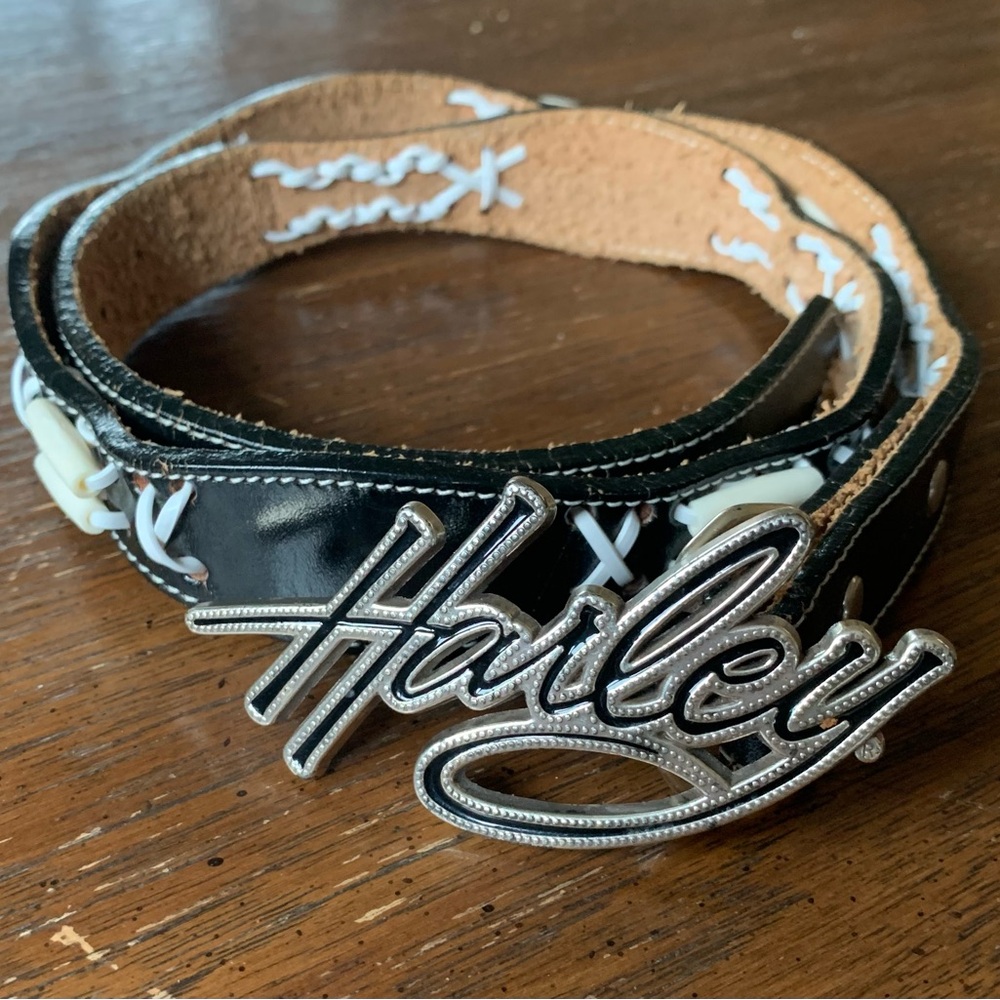 Black and White Belt with Decorative Buckle